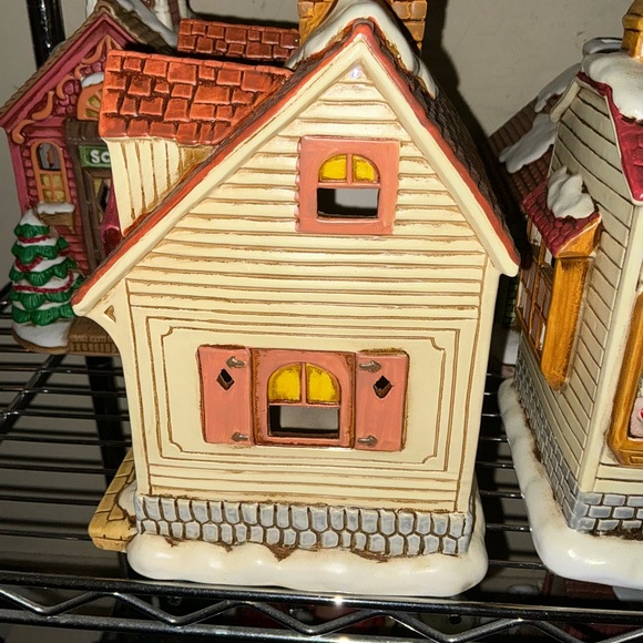 Lefton Colonial Village 1990 Candlemaker *Retired* - Picture 6 of 10